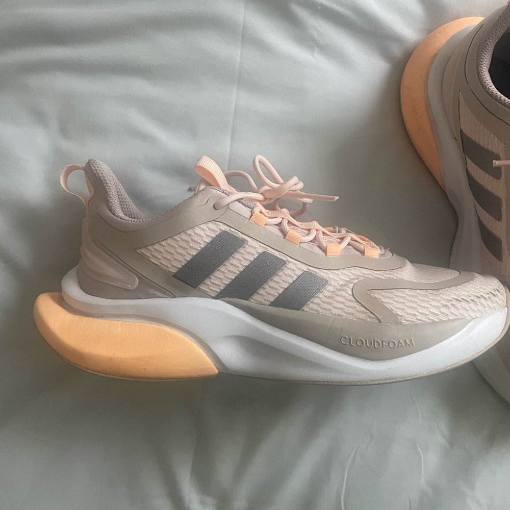 Adidas Women's Cloudfoam Sneakers - White and Gray